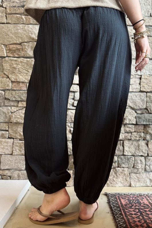 Annie Cushion Cotton Cuff Barrel Pant Black